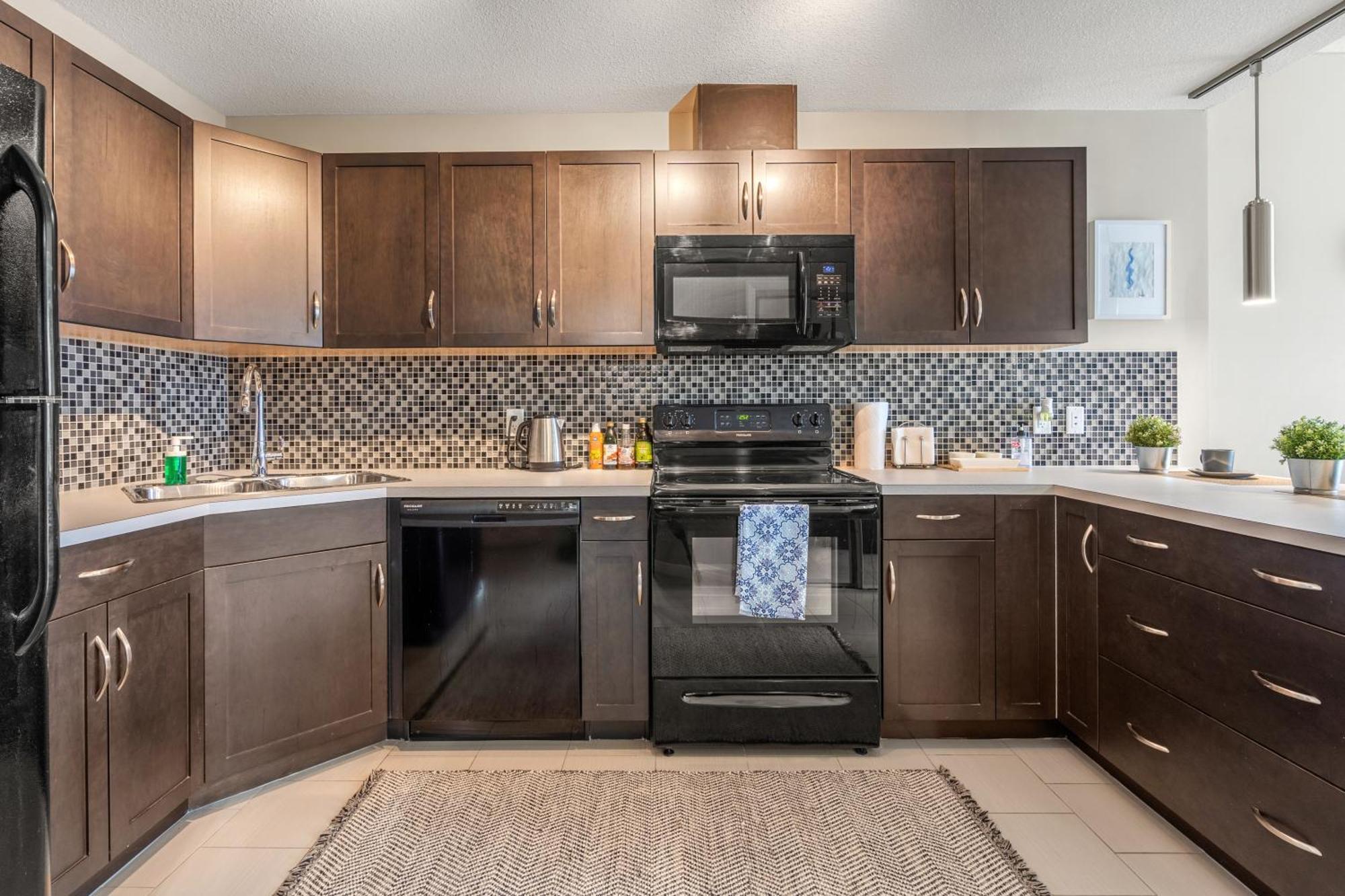 City Centre Retreat - 1Br Condo With Desk YYC Kültér fotó