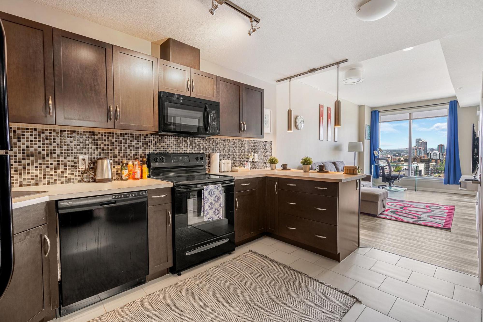 City Centre Retreat - 1Br Condo With Desk YYC Kültér fotó