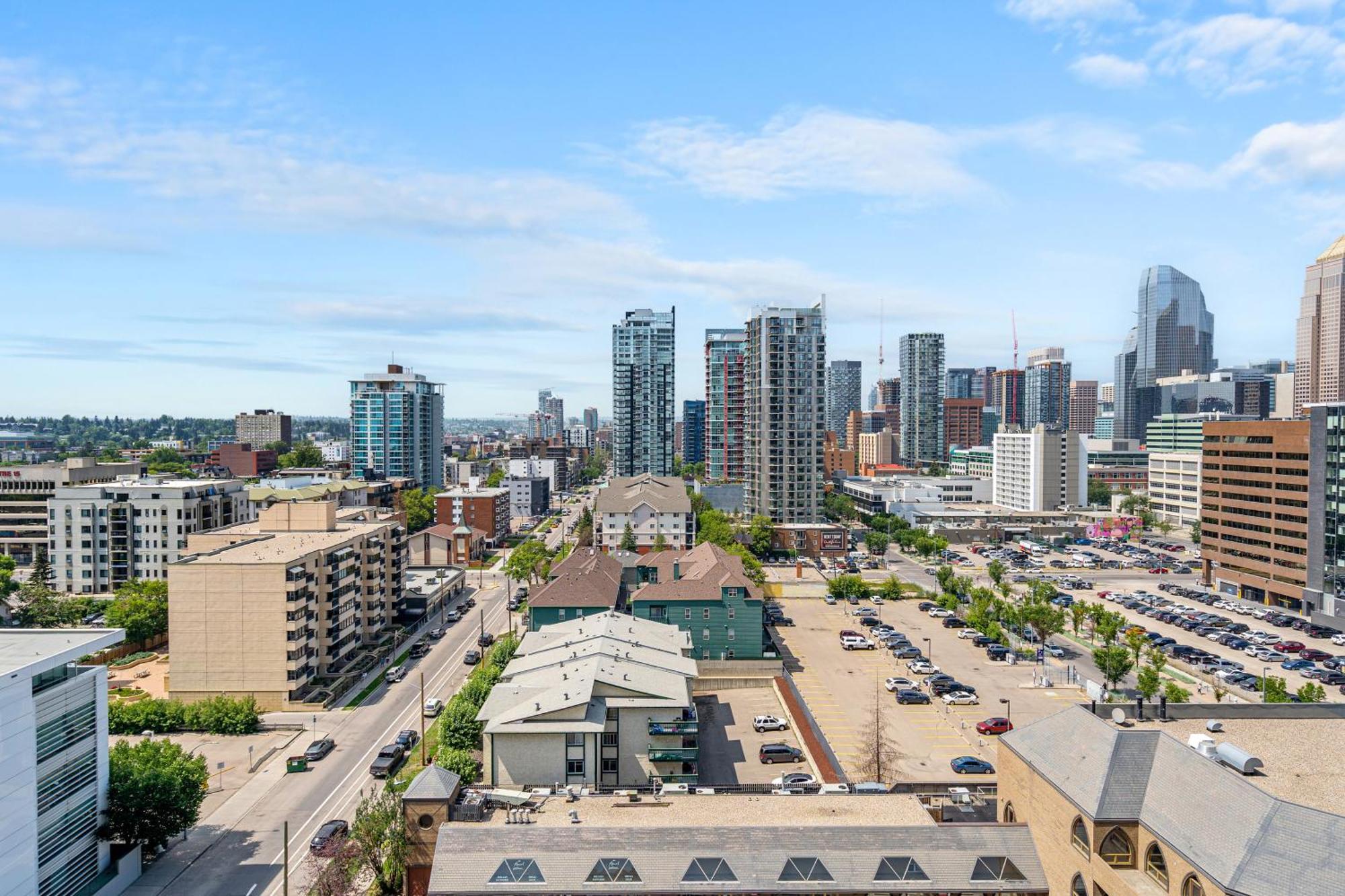 City Centre Retreat - 1Br Condo With Desk YYC Kültér fotó